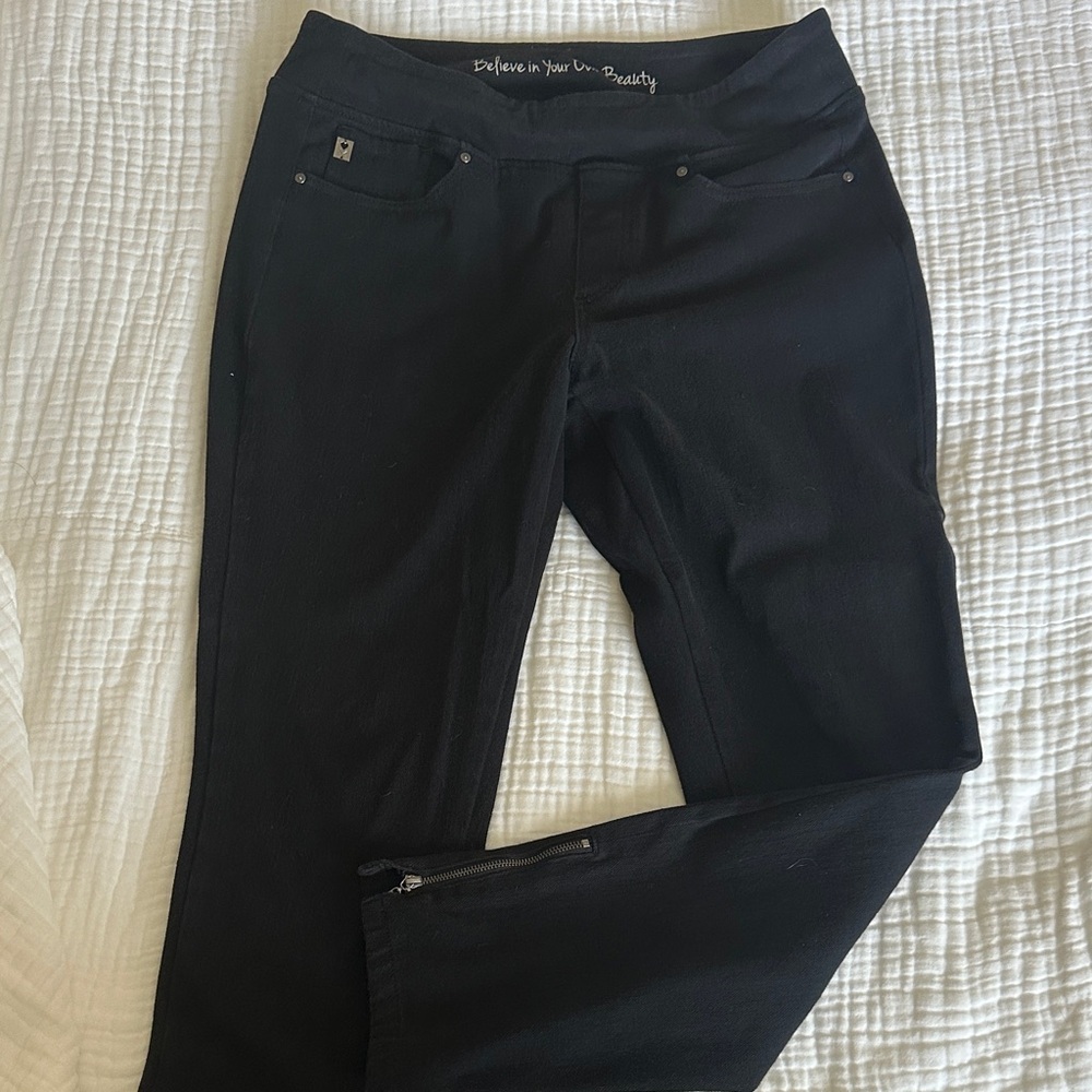 Belle by Kim Gravel Black Skinny Pants